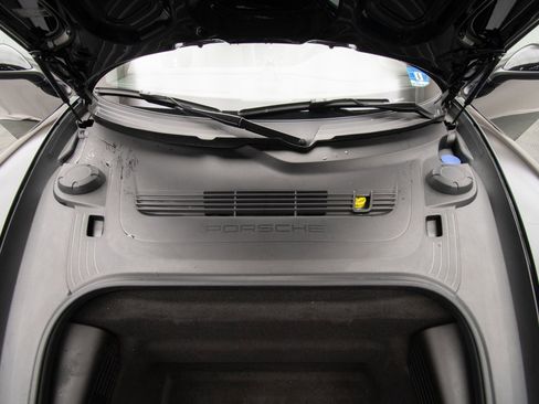 Used 2015 Porsche 911 Carrera 4 GTS image 43