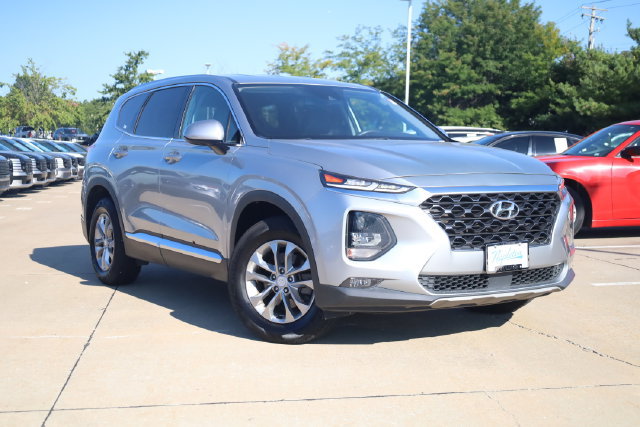 Used 2020 Hyundai Santa Fe SEL FWD image 2