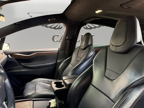 Used 2017 Tesla Model X 100D image 9