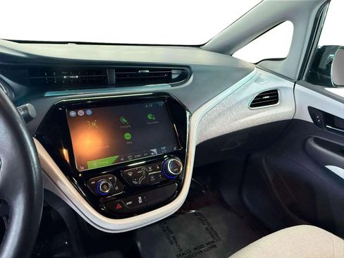 Used 2021 Chevrolet Bolt LT image 16