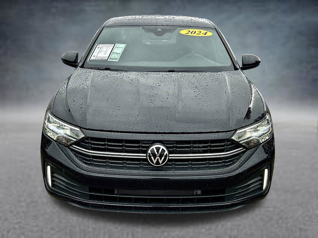 Certified 2024 Volkswagen Jetta Sport FWD image 2