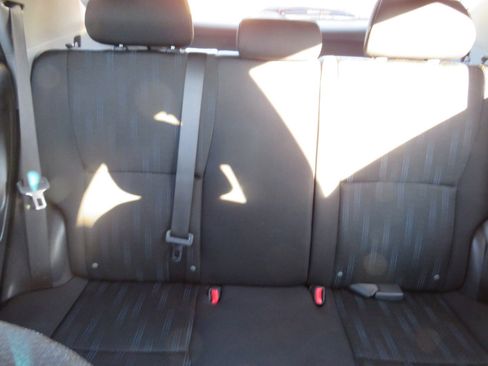 Used 2012 Toyota Matrix S image 17