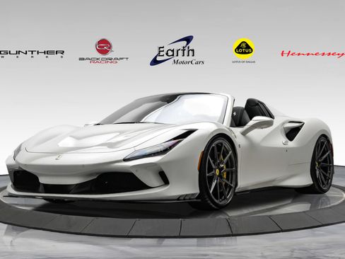Used 2022 Ferrari F8 Tributo RWD image 1
