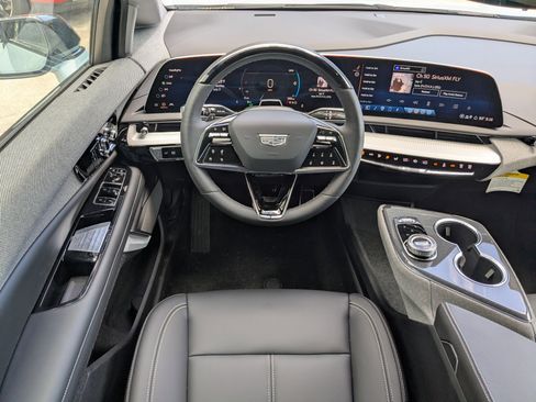 New 2025 Cadillac Optiq Sport 1 image 4