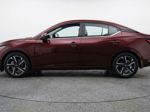 Used 2025 Nissan Sentra SV image 5