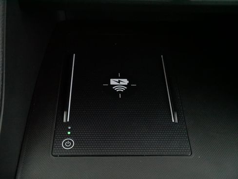 Certified 2025 Honda Pilot Touring image 28