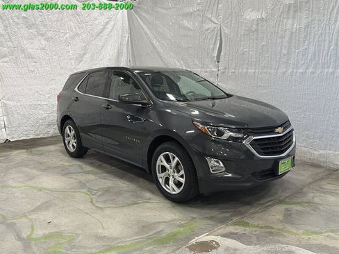 Used 2020 Chevrolet Equinox LT AWD/4WD image 2