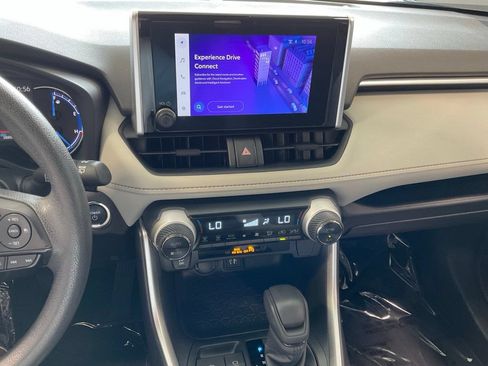 Certified 2025 Toyota RAV4 XLE AWD/4WD image 13