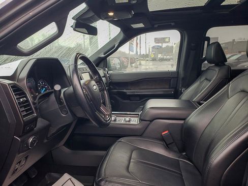 Used 2021 Ford Expedition Limited image 10