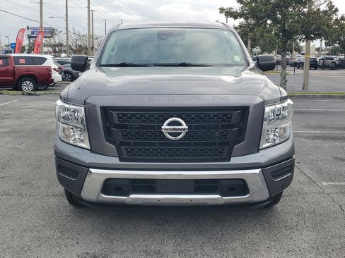 Certified 2022 Nissan Titan SV w/ SV Convenience Package image 2