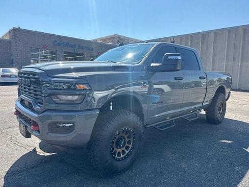 Used 2025 RAM 2500 Big Horn AWD/4WD image 1