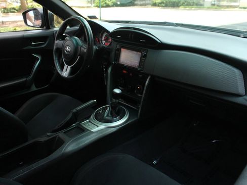 Used 2015 Scion FR-S RWD image 15