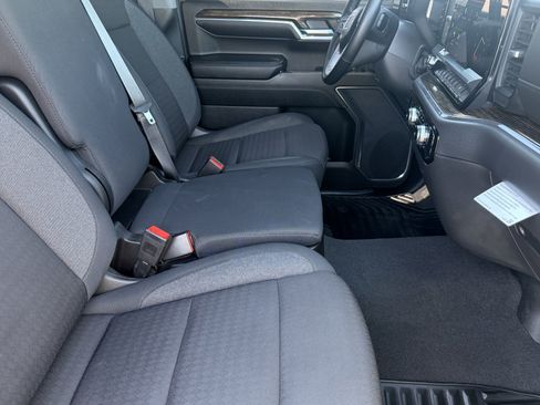 Used 2024 GMC Sierra 1500 Elevation RWD image 8