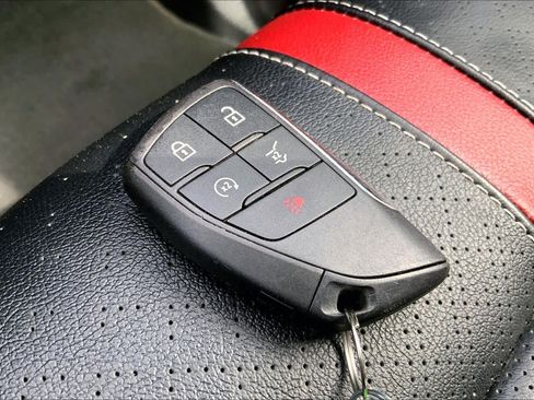 Used 2024 Chevrolet Traverse RS AWD/4WD image 15
