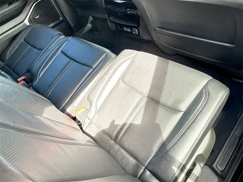 Used 2023 Jeep Wagoneer L Series II image 28