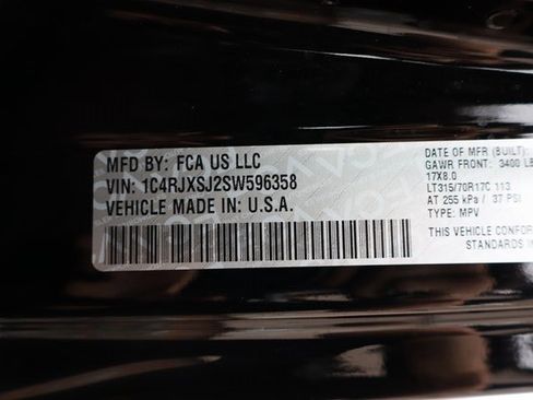 Used 2025 Jeep Wrangler Unlimited Rubicon 392 image 58