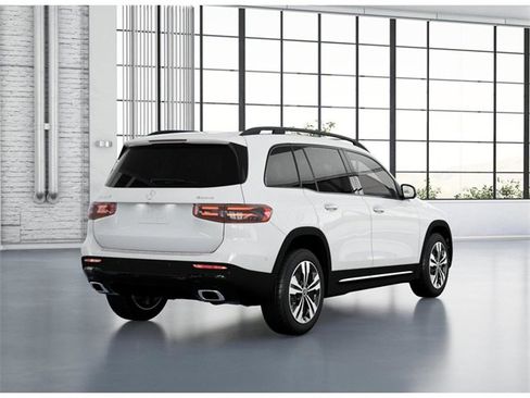 New 2026 Mercedes-Benz GLB 250 4MATIC image 22