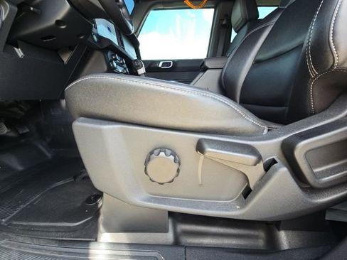 Used 2025 Ford Bronco Big Bend image 21
