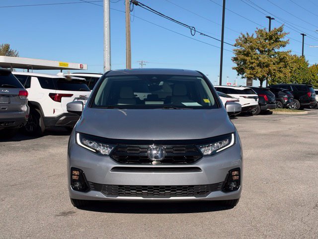 Used 2025 Honda Odyssey Elite image 2