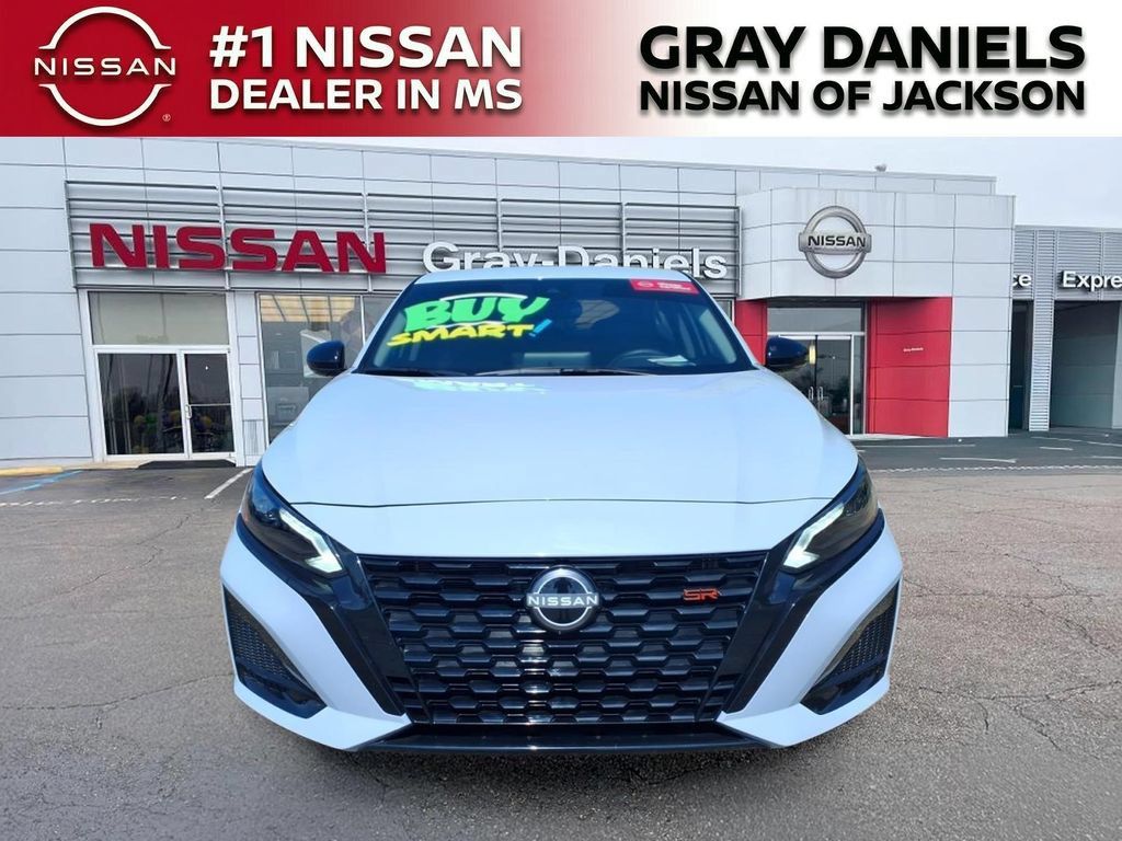 Certified 2026 Nissan Altima 2.5 SR w/ SR Premium Package FWD image 2