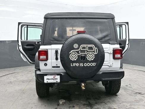 Used 2018 Jeep Wrangler Unlimited Sport image 47