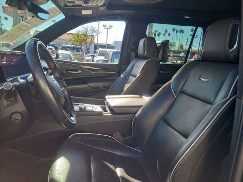 Used 2023 Cadillac Escalade Sport image 17