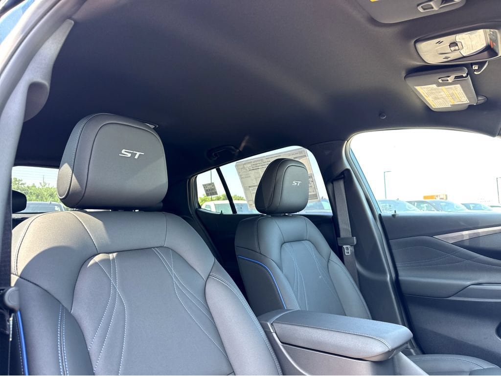 New 2026 Buick Envista Sport Touring w/ Convenience I Package FWD image 5