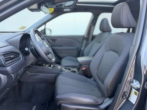 Used 2025 Subaru Forester Premium AWD/4WD image 22