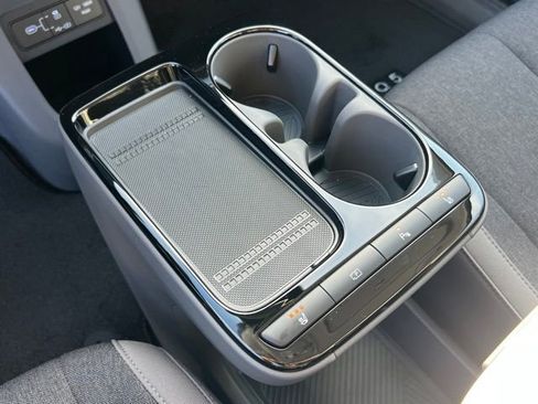 New 2026 Hyundai Ioniq 5 SE image 18