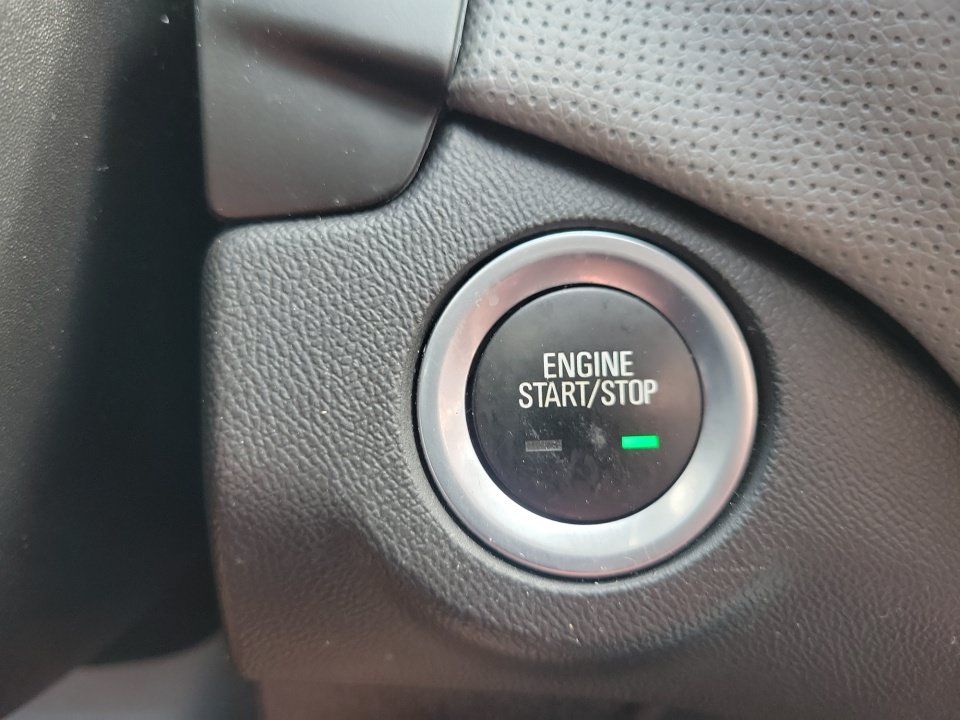 Used 2019 Chevrolet Equinox Premier FWD image 24