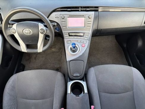 Used 2013 Toyota Prius Three w/ Solar Roof Pkg FWD image 9