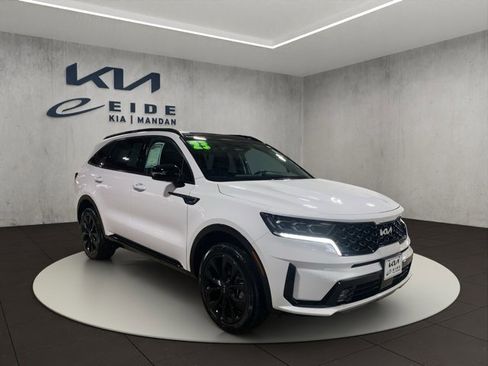 Used 2023 Kia Sorento SX image 1