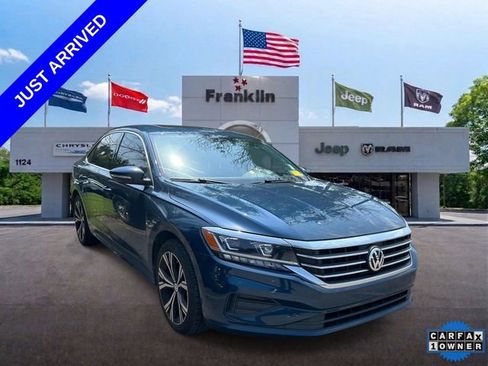 Used 2021 Volkswagen Passat 2.0T SE FWD image 1