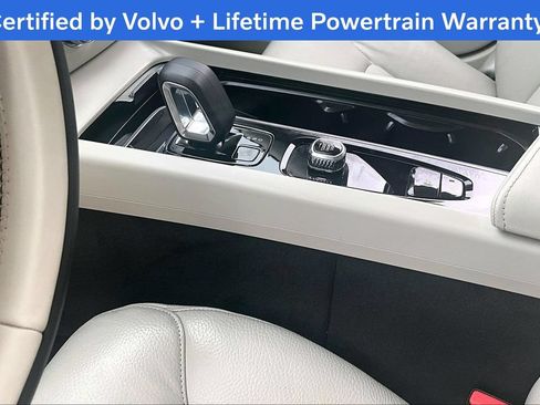 Used 2025 Volvo S60 B5 Plus AWD/4WD image 19
