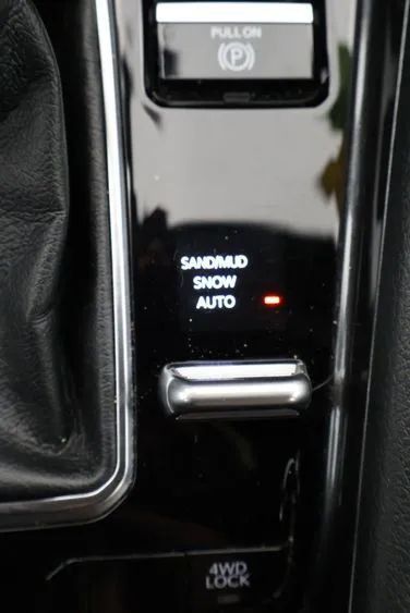 Used 2024 Jeep Compass Latitude AWD/4WD image 35