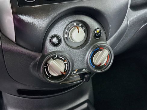 Used 2014 Nissan Versa Note S FWD image 14