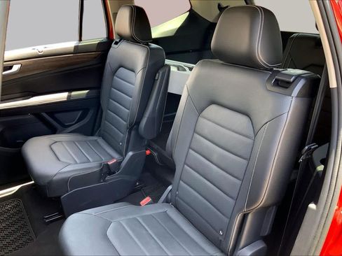 Used 2024 Volkswagen Atlas SEL AWD/4WD image 21