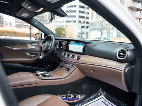 Used 2018 Mercedes-Benz E 300 w/ Premium 1 Package image 15