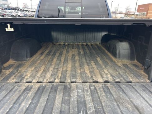 Used 2020 GMC Sierra 1500 Elevation w/ Elevation Value Package image 12