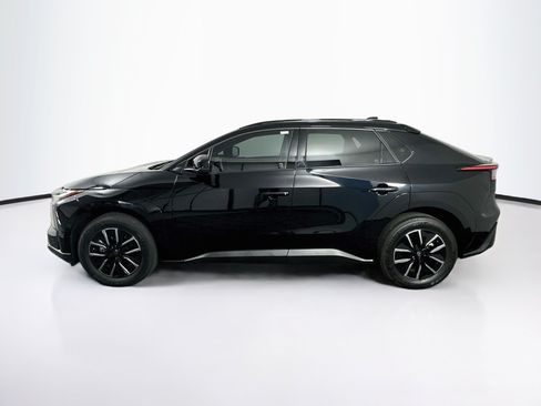 Used 2026 Toyota bZ FWD image 4