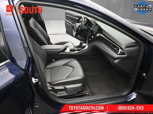 Used 2021 Toyota Camry SE w/ Convenience Package image 28