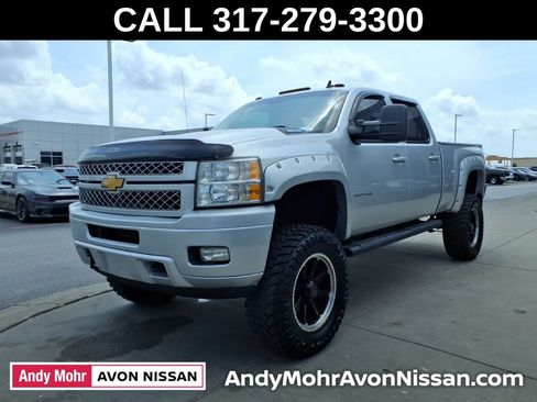 Used 2014 Chevrolet Silverado 3500 LT w/ Interior Plus Package AWD/4WD image 4