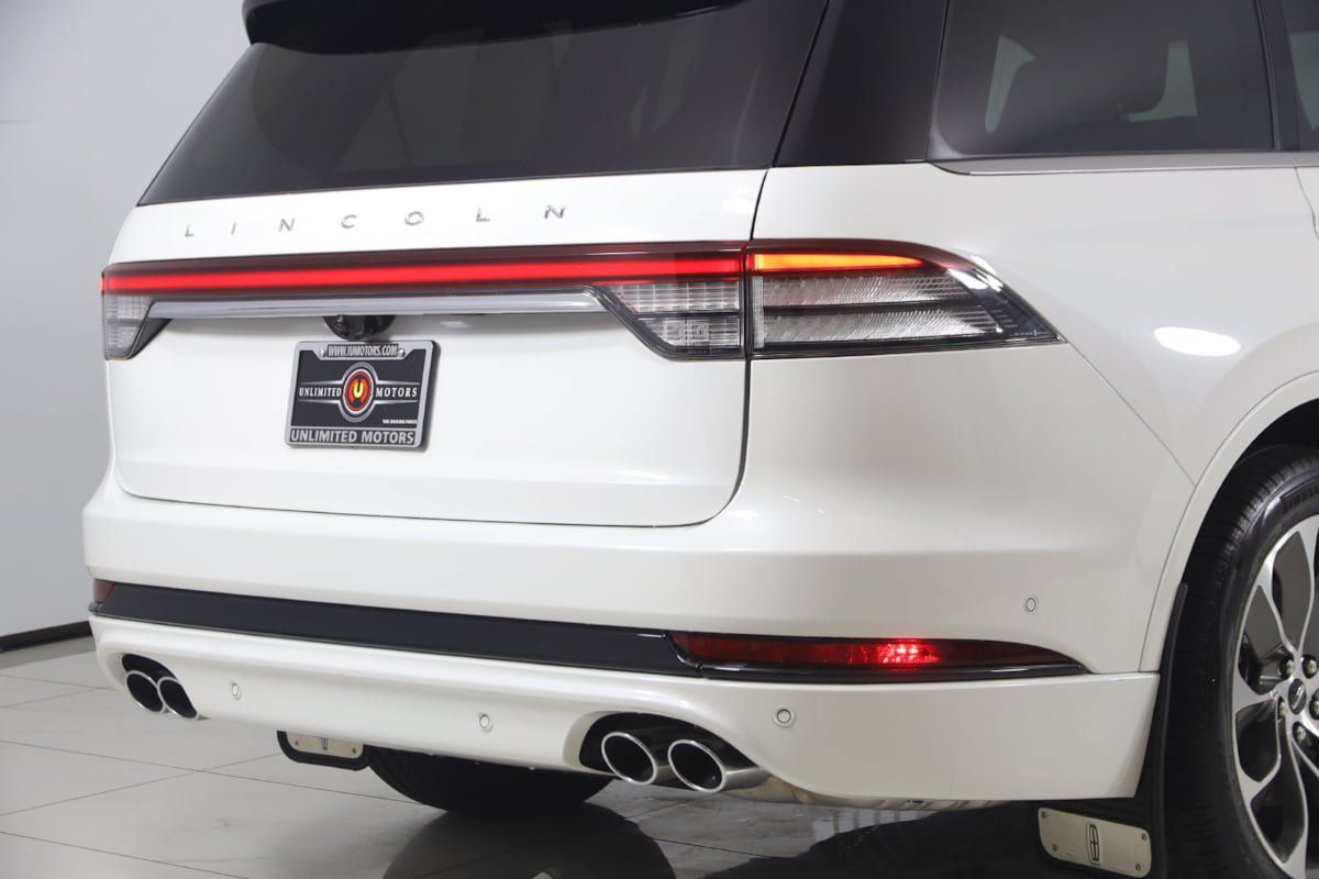 Used 2022 Lincoln Aviator Grand Touring w/ Equipment Group 301A AWD/4WD image 42