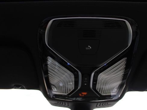 Used 2018 BMW 750i xDrive image 50