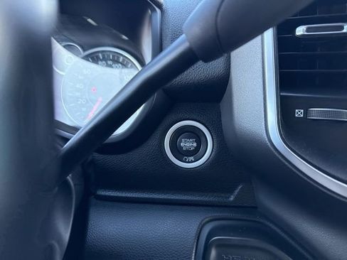 Used 2024 RAM 3500 Big Horn image 34