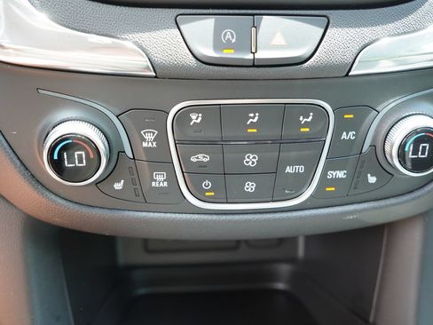 Certified 2023 Chevrolet Equinox LT AWD/4WD image 27