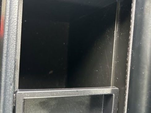 Used 2020 Toyota Prius LE image 17