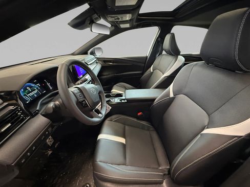 New 2026 Toyota Camry SE image 9