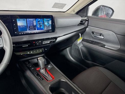 New 2026 Nissan Kicks SR w/ SR Premium Package image 21