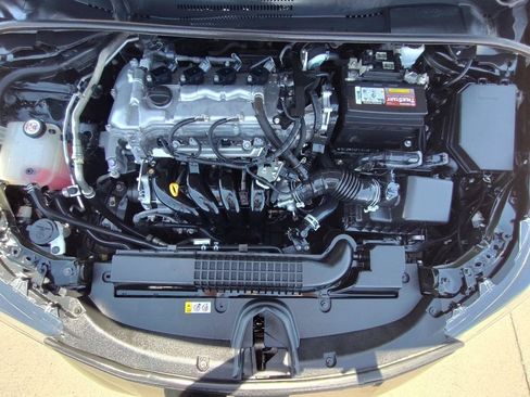 Used 2022 Toyota Corolla LE FWD image 44